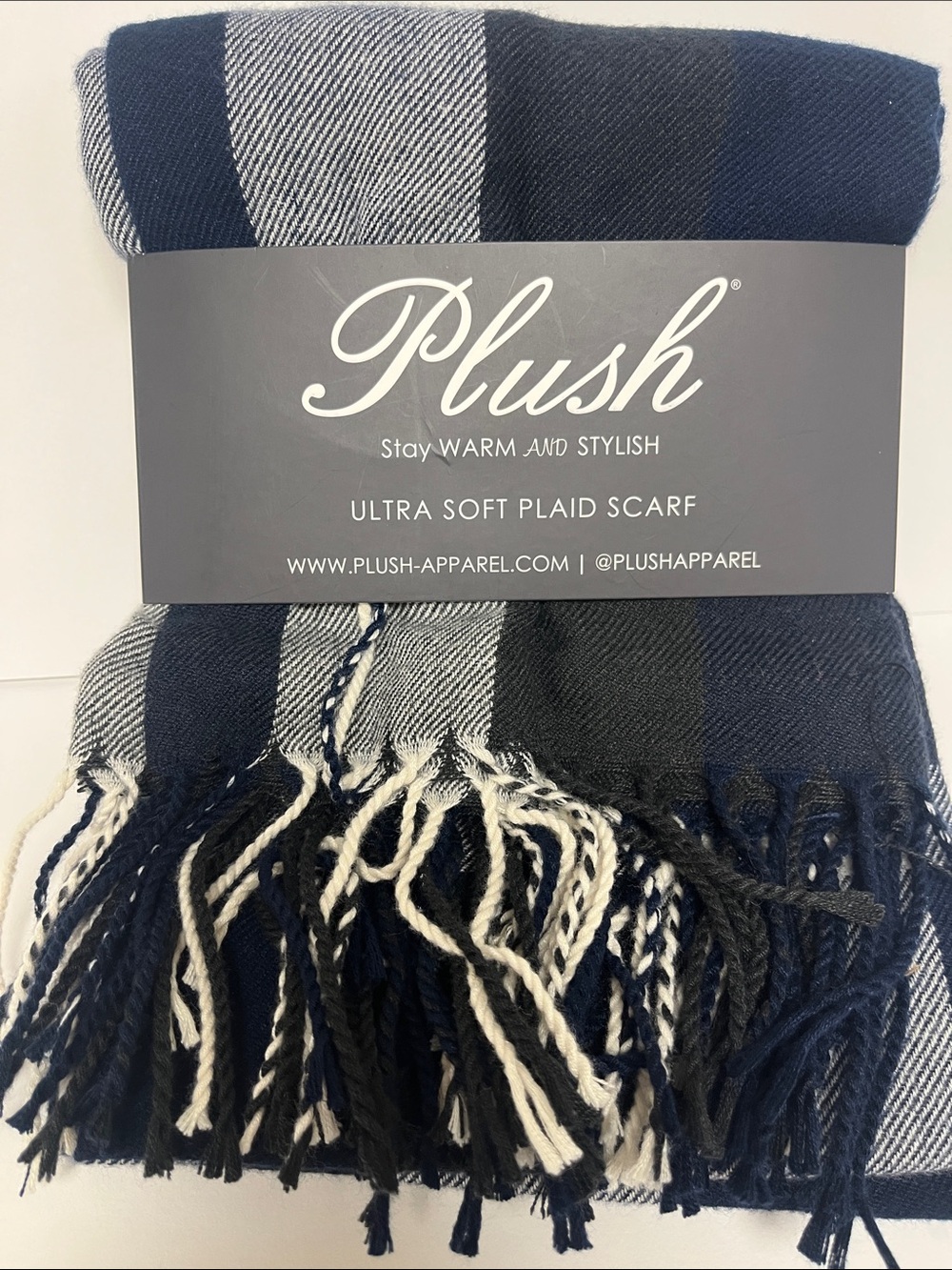 Plush Ultra Soft Plaid Scarf - Navy & White